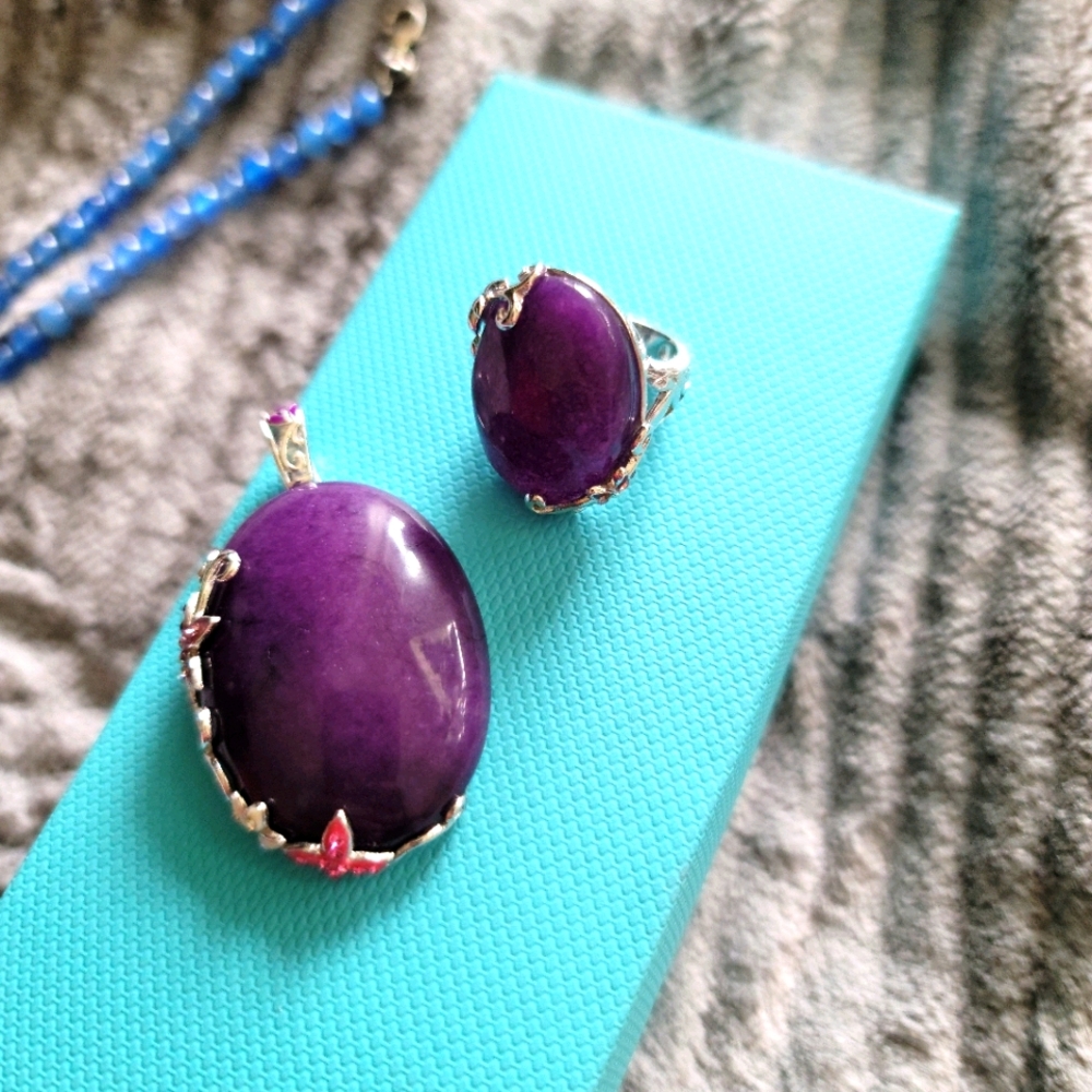 Purple stone pendant and ring in 925 setting